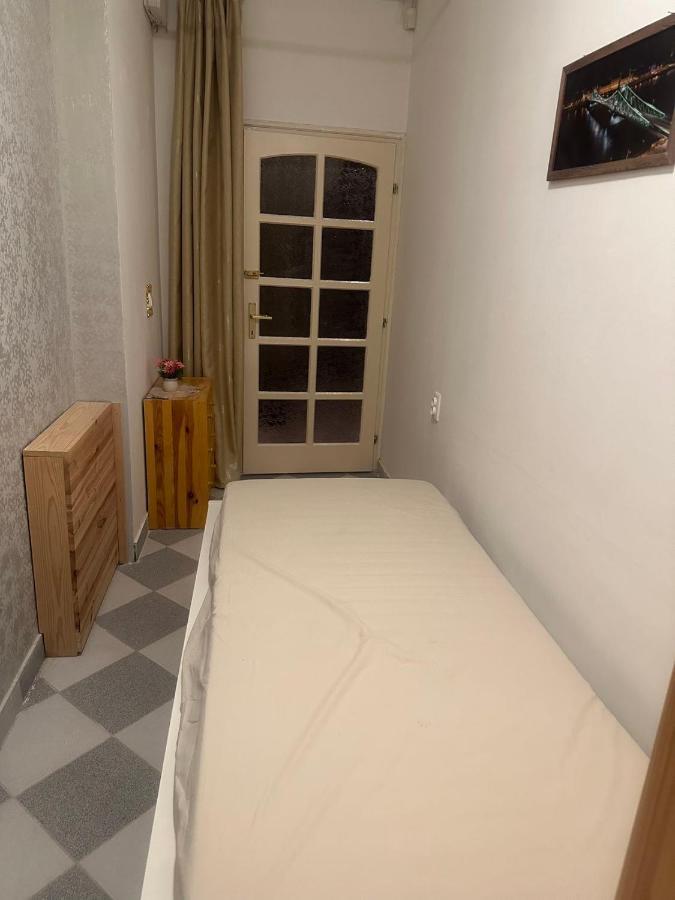 布达佩斯苹果酒店 Budapest Exterior foto